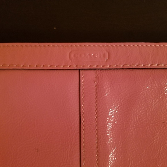 NWOT Coach Wristlet - Picture 2 of 3